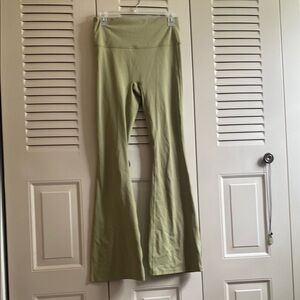Green Flared Athletic Leggings